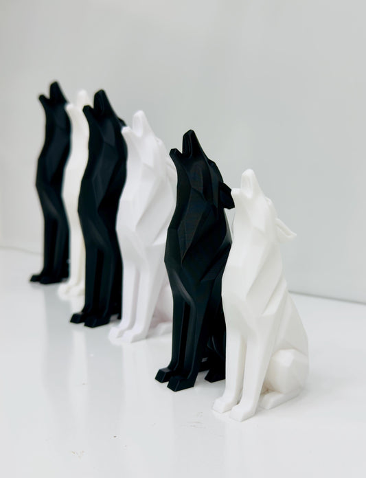 Low Poly Wolf Couple Shelf Decor | Modern Minimalist Animal Statue Set | Gift For Couples | 3D Printed Geometric Wolves
