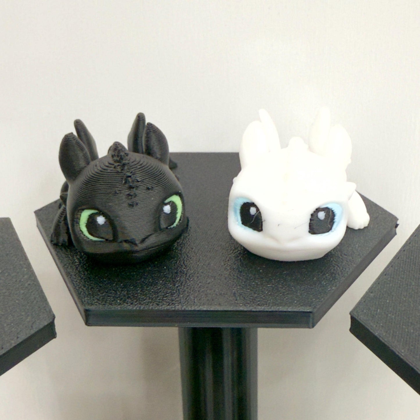 Articulated Night & Light Fury Dragons | Flexible 3D Printed Fidget & Decor